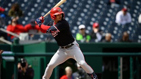 Fantasy baseball waiver wire: Crews, Muncy lead top picks.